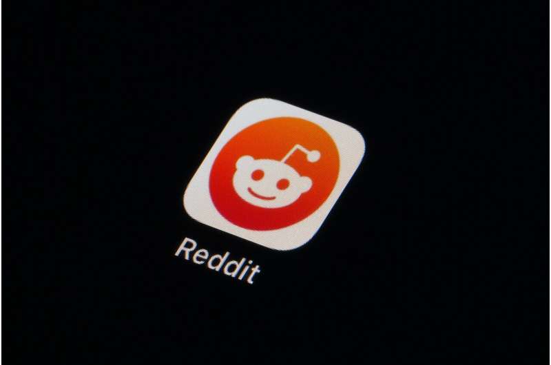 Despite widespread protest, Reddit CEO says company is 'not negotiating' on 3rd-party app charges