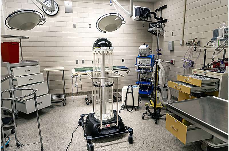Disinfection robot boosts sanitation at veterinary medical teaching hospital