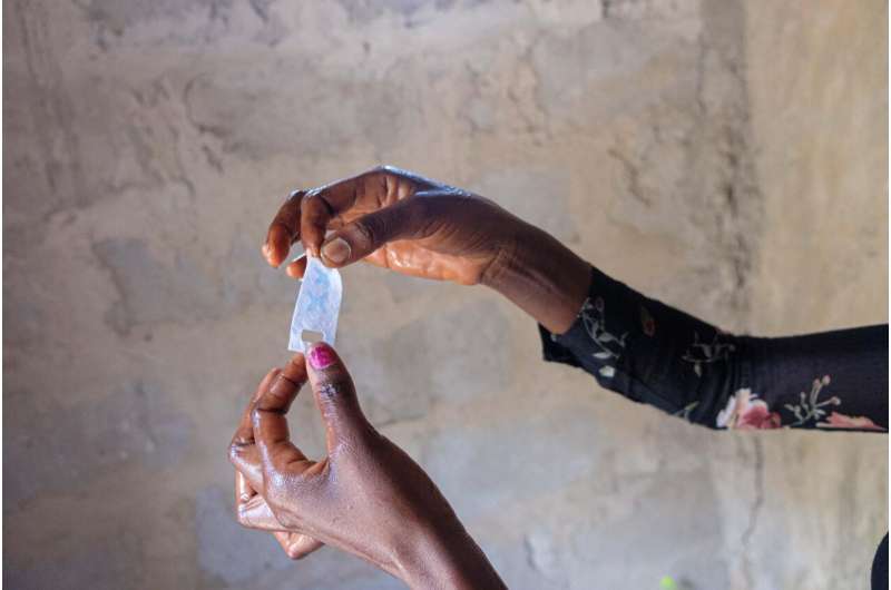 Dispensable soap tabs to increase handwashing in poor areas