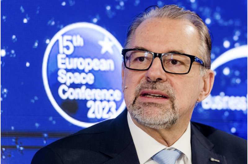 ESA chief vows to restore Europe's access to space