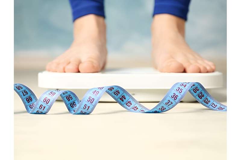 Female teens with family history of mood disorder prone to weight gain
