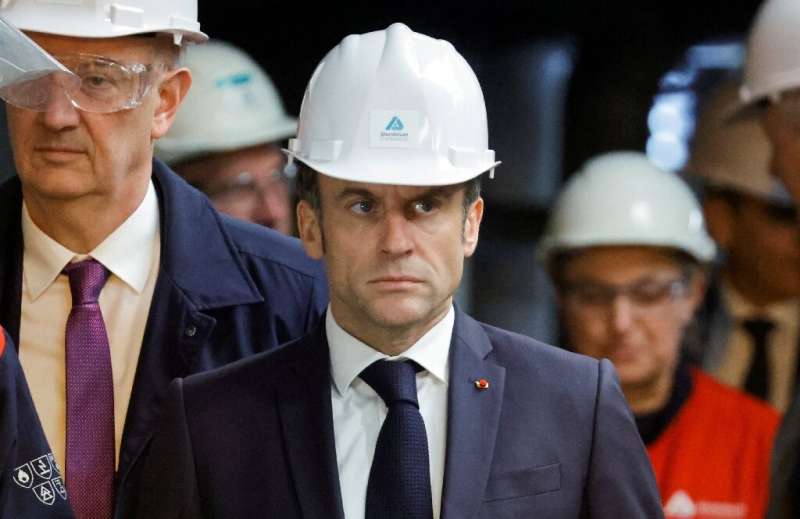 Tổng thống Pháp Emmanuel Macron nhấn mạnh chương trình nghị sự tái công nghiệp hóa nước Pháp vào thứ Sáu
