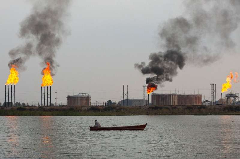 Gas flares in Iraqi oilfields produce vast amounts of greenhouse gases without any economic or social benefit