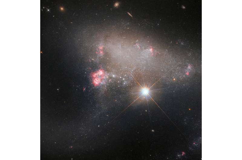 Hubble images a starstruck galaxy