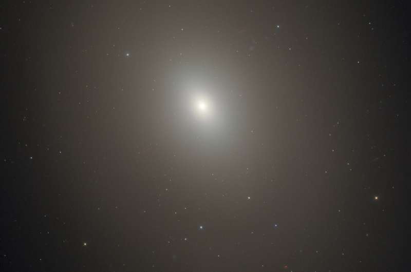 Hubble images Messier 85