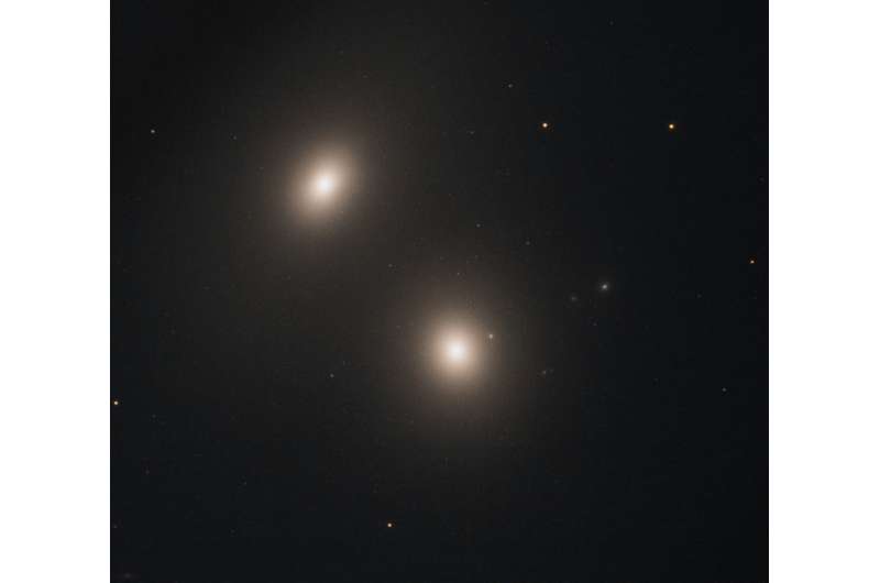 Hubble spots energetic galaxy NGC 547