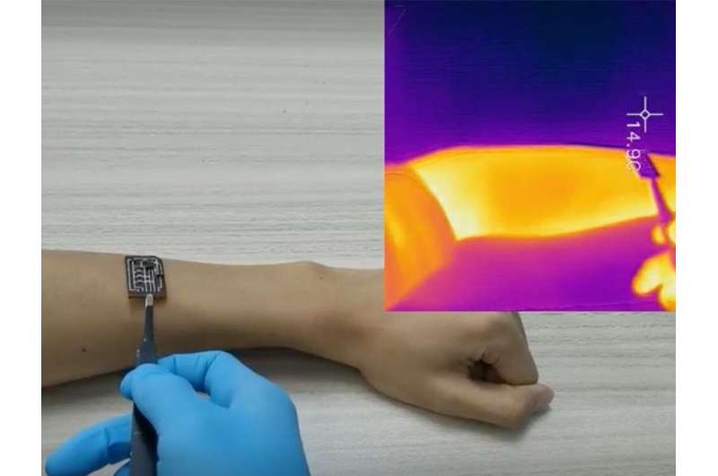 Improved, self-healing medical sensor responds to temperature, adapts to skin