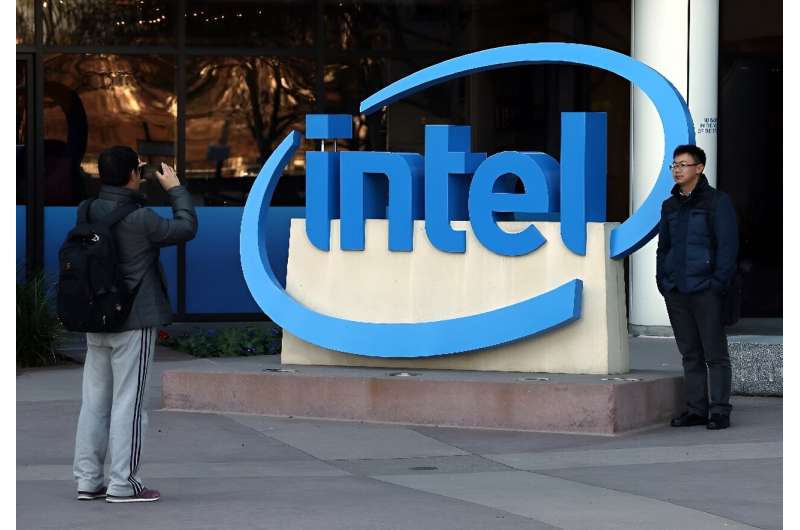 Intel chief Pat Gelsinger says the chip maker is 'executing well on its roadmap' despite a bid to buy Tower Semiconductor being 