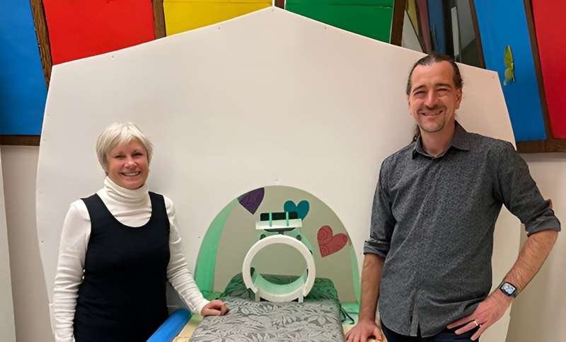 Kids love to move around—lab builds mock MRI machine to prep kids for studies