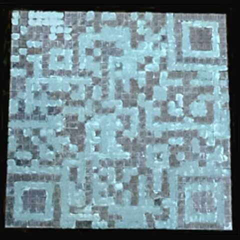 Liquid crystals that mimic beetle shell coloration units used to create more secure type of QR code