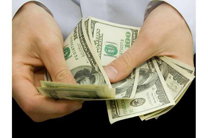 Money can make life more satisfying, survey shows