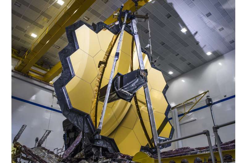 NASA's Webb Telescope receives top space foundation award
