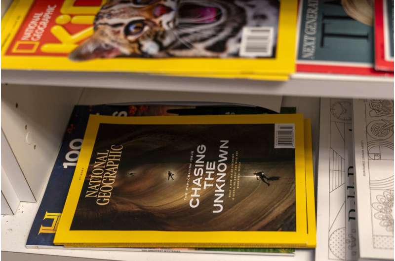 National Geographic will end newsstand sales of magazine next year, focus on subscriptions, digital