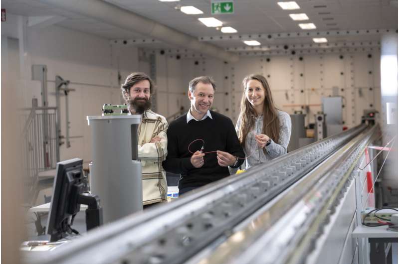 On the trail of landslides and rockfalls: Graz University of Technology measurement method uses existing fibre optic lines