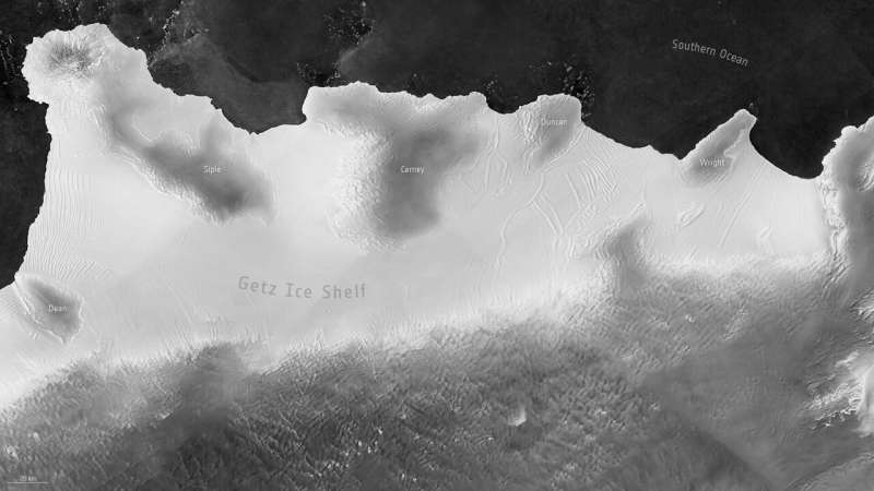 Over 40 percent of Antarctica's ice shelves reduced in volume over 25 years