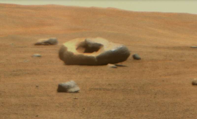 Perseverance discovers a doughnut-shaped rock on Mars