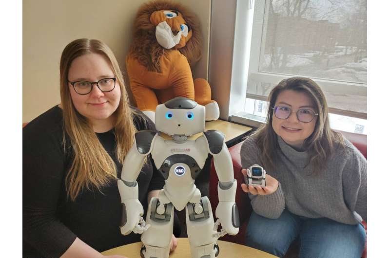 Preschoolers prefer to learn from a competent robot than an incompetent human, Concordia study shows
