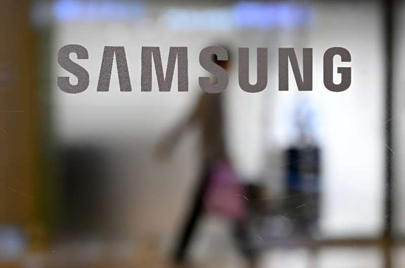Samsung on Tuesday reported that operating profits were down nearly 80 percent for the third quarter