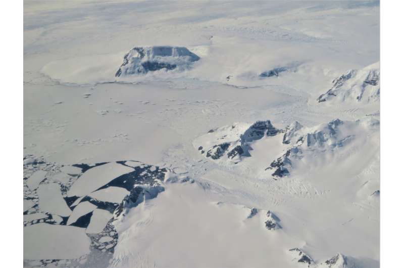 Satellites observe speed-up of Glaciers on the Antarctic Peninsula
