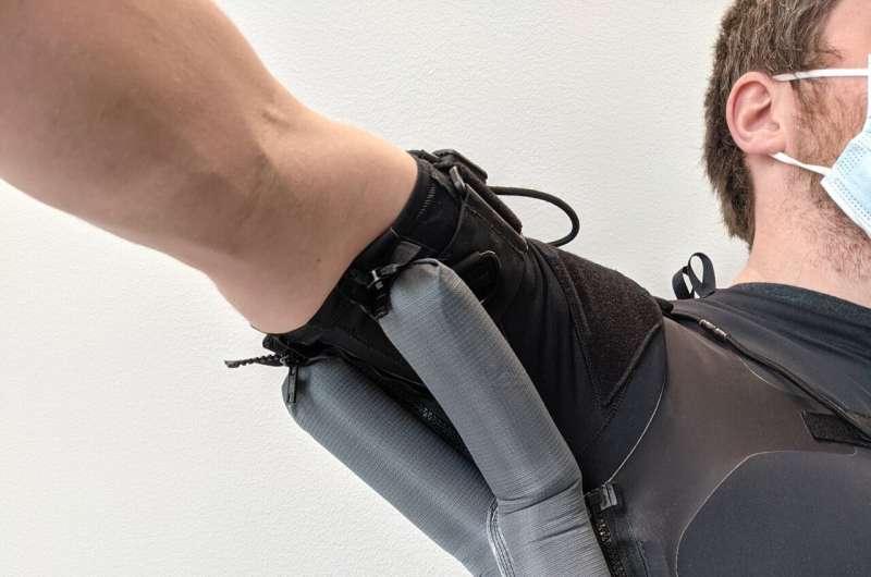 Soft robotic wearable for arm rehabilitation for people with ALS