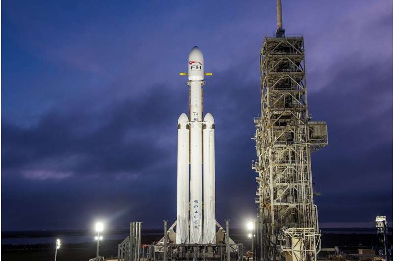 SpaceX sends up Falcon Heavy on sunset launch for Space Force