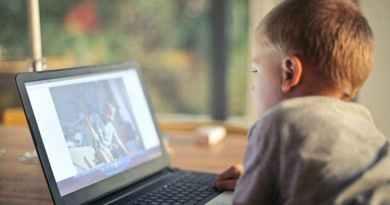 Study finds link between screen time and anxiety, depression in children