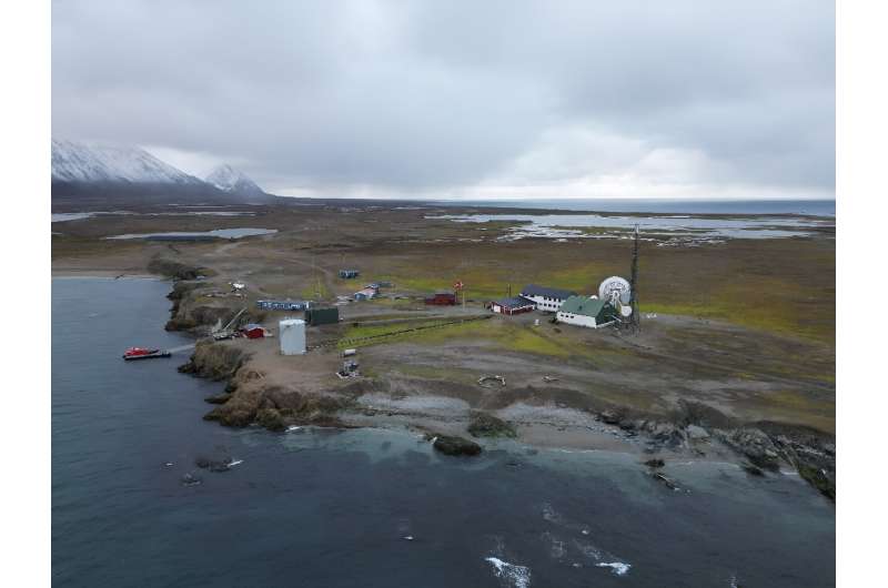The experiment will help determine if solar energy can help isolated sites in the Artic that are not on an electricity grid