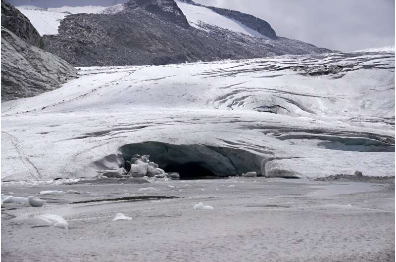 El glaciar ha perdido aproximadamente 2,7 kilómetros desde finales del siglo XIX.