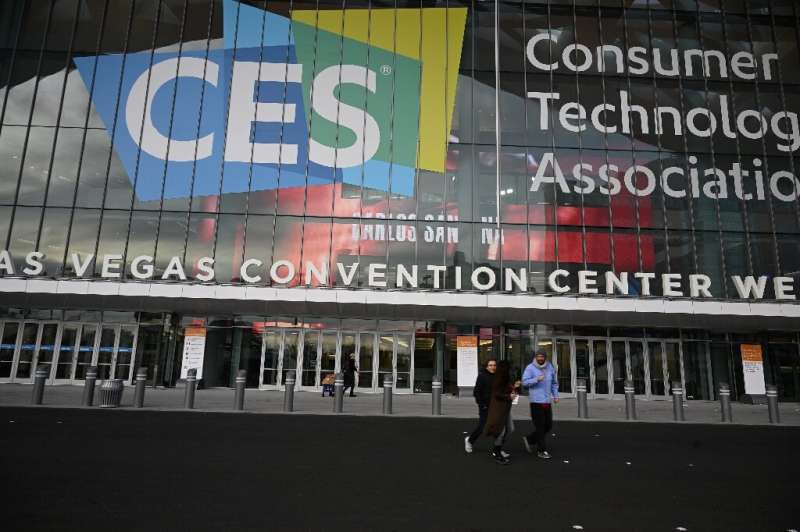 Las Vegas' premier consumer electronics trade show CES expects more than 100,000 people as it tries to regain momentum