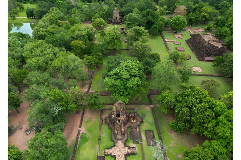 The ruined town of Si Thep, 200 km north of Bangkok, is a 1,500-year-old complex of monasteries, temples and other buildings