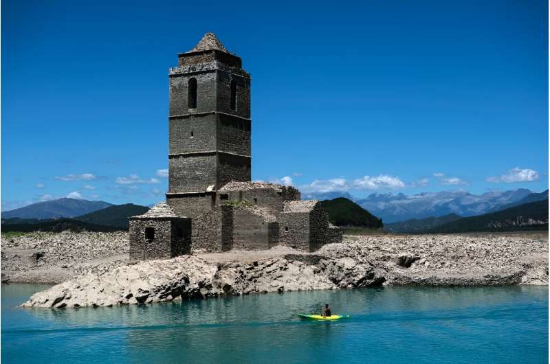 The ruins of the Church of Mediano, normally submerged  in the waters of the Mediano reservoir, are now visible due to the ongoi