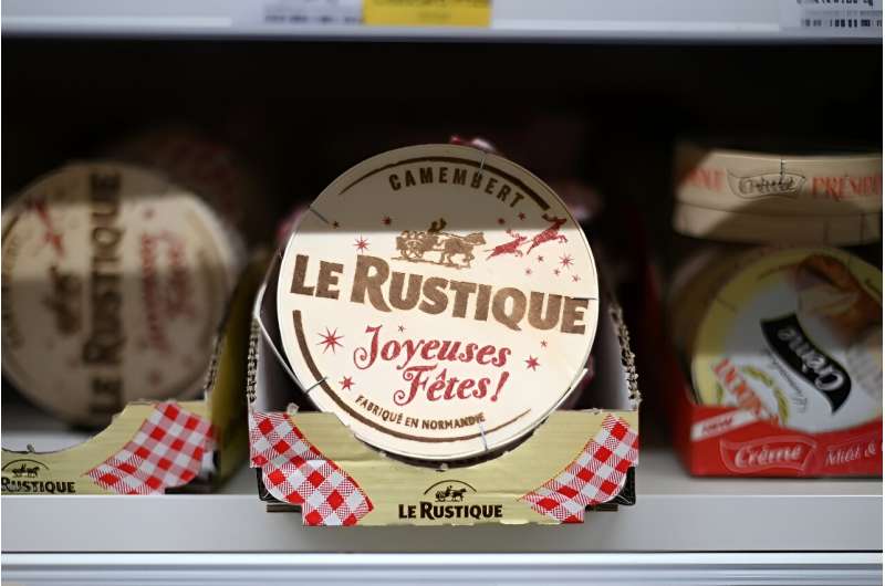 The signature wooden packaging around camembert cheese is under threat from an EU recycling drive