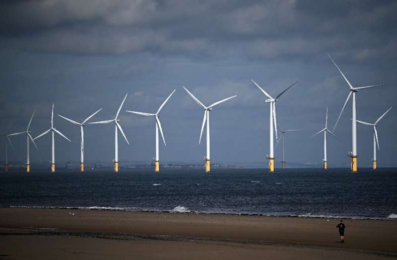The UK's Crown Estate says ths six new offshore wind projects will generate electricity for more than seven million homes