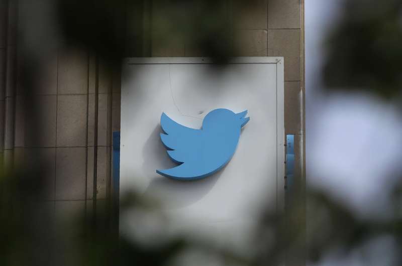 Twitter dice que relajará la prohibición de publicidad política