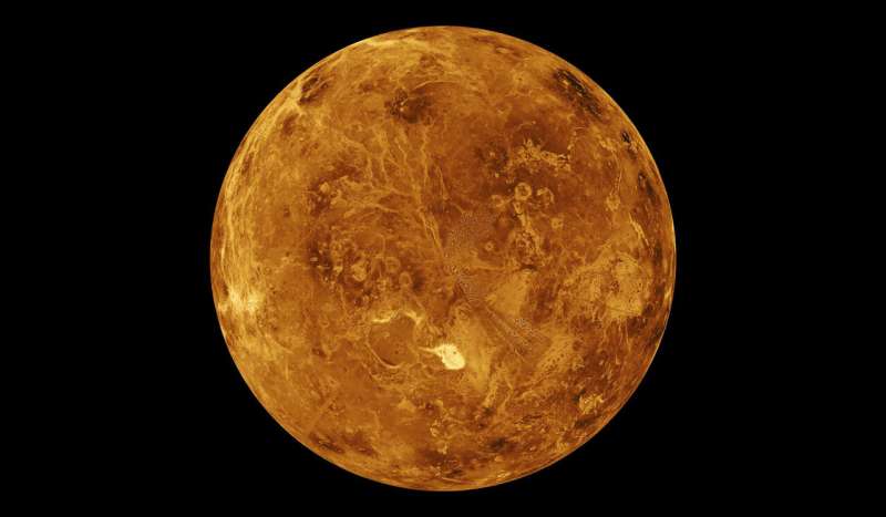 Venus had Earth-like plate tectonics billions of years ago, study suggests