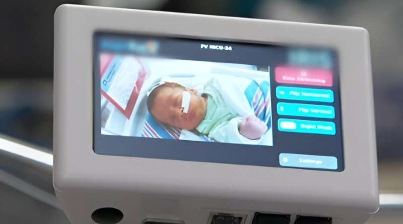 Webcams in NICU Help New Parents Bond Virtually, Reduce Stress 