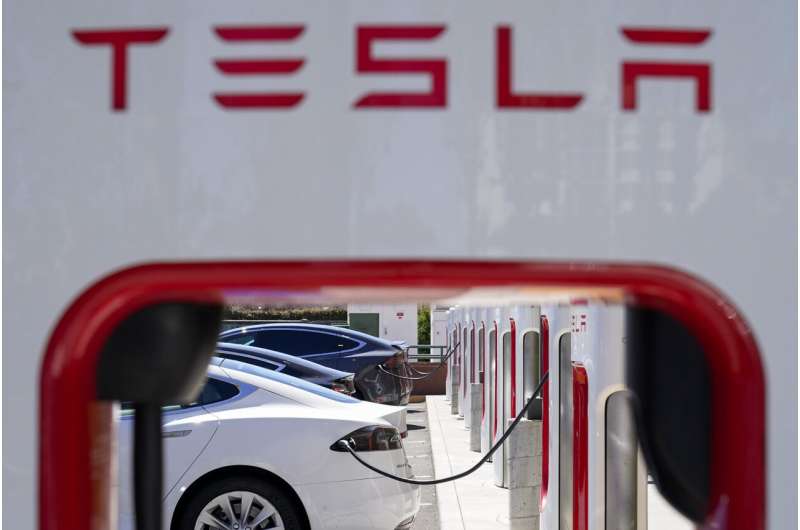 White House: Tesla to make some EV chargers available to all