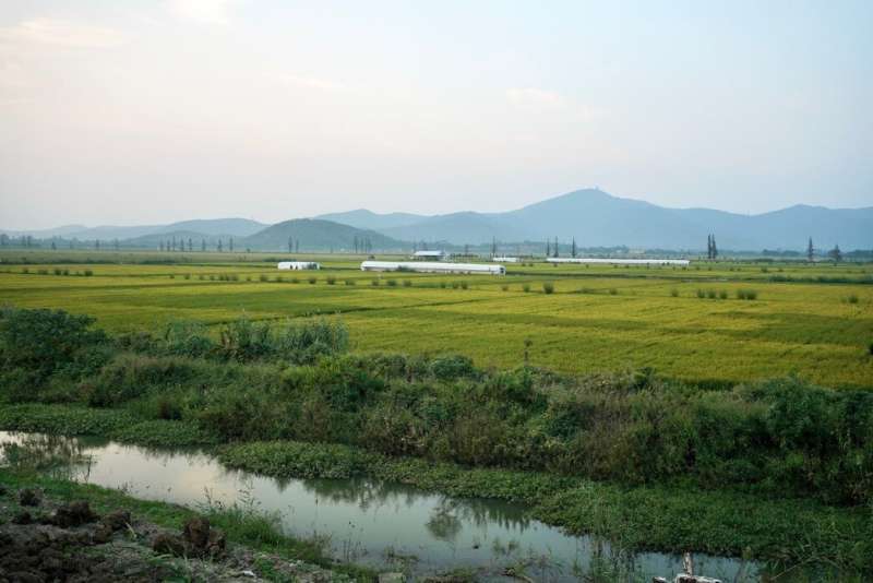 Why are polders an important part of China's water heritage?
