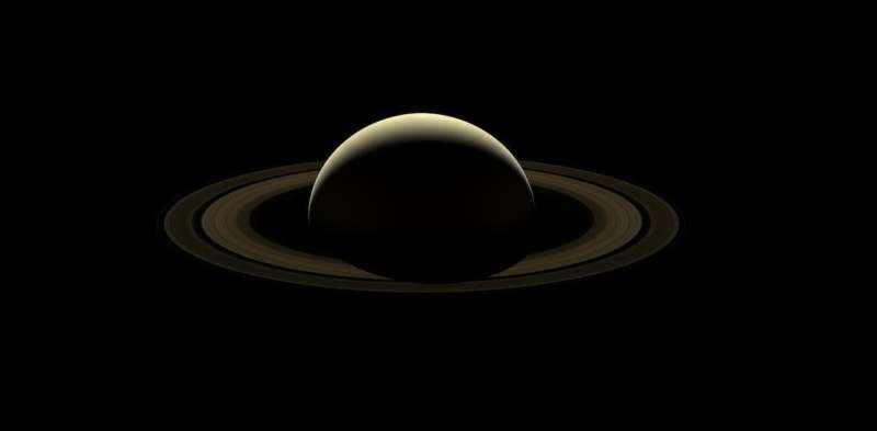 Will Saturn's rings really 'disappear' by 2025? No.
