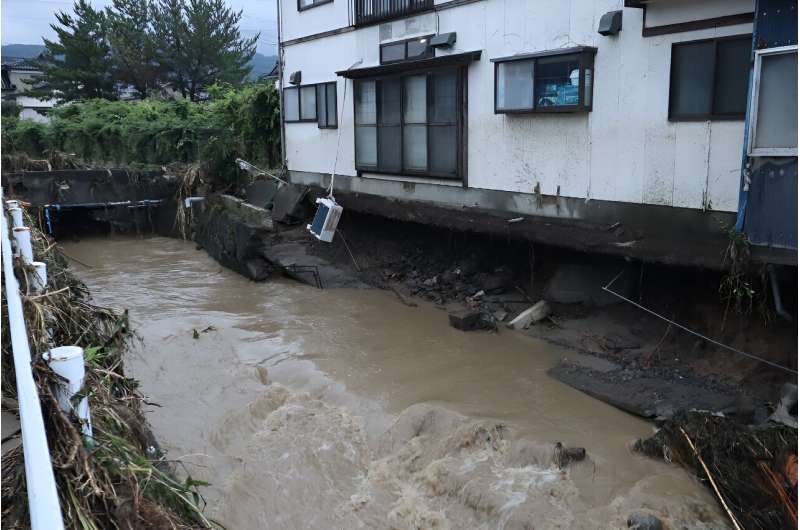 A house with collapsed foundations in Nikaho City, Akita prefecture