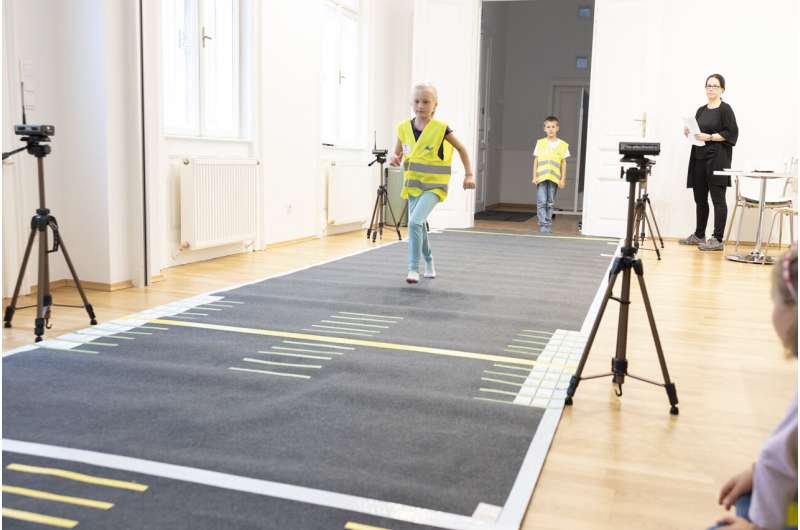 Accident research: Running elementary school children need 1.8 meters to stop