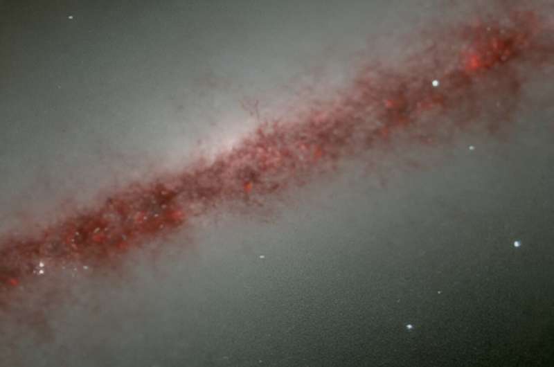 Astronomers explore the nature of galaxy NGC 891 with JWST