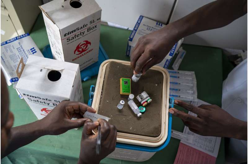 Camarões inicia primeiro programa mundial de vacina contra a malária para crianças