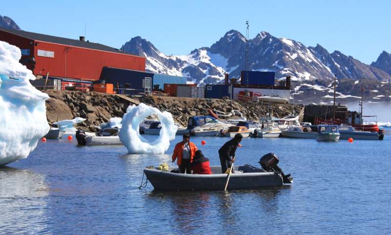 East Greenlanders have large amounts of environmental toxins in their bodies: They get poisoned through their food