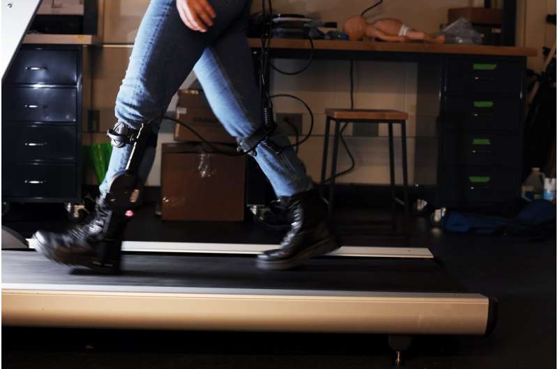 Even robots make mistakes: How humans walk with imperfect exoskeletons
