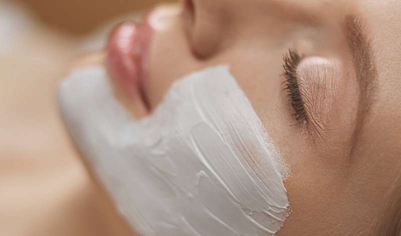 FDA warns of danger from at-home chemical peels