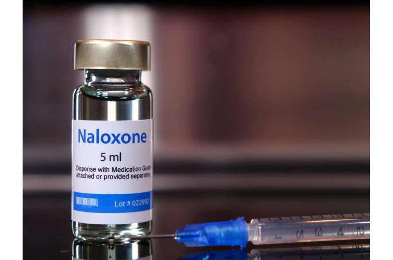 Few young adults could administer naloxone to reverse fentanyl overdose 