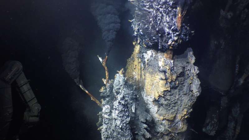 Cinco nuevos respiraderos hidrotermales descubiertos en el Océano Pacífico Tropical Oriental