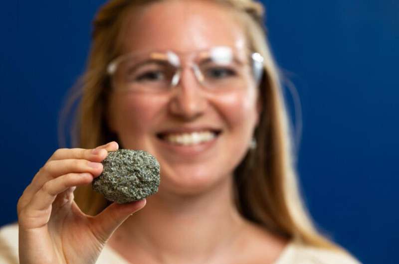 From air to rock: Carbon mineralization to store carbon dioxide deep underground