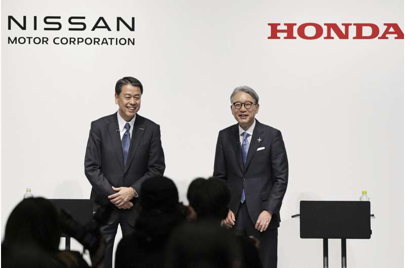 Honda and Nissan agree to work together in developing electric vehicles and intelligent technology
